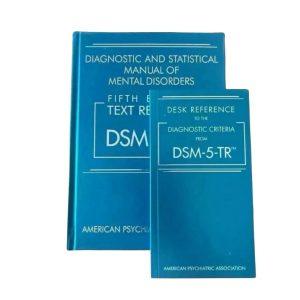 Diagnostic and Statistical Manual: DSM-5-TR HARDCOVER + DESK REFERENCE PAPERBACK
